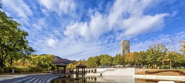 KHÁM PHÁ ĐẠI HỌC KHOA HỌC KỸ THUẬT HOA TRUNG（华中科技大学）