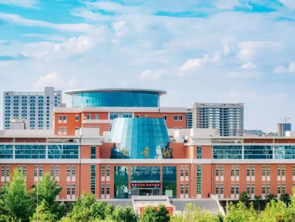 ĐẠI HỌC KHOA HỌC KỸ THUẬT NÔNG LÂM TÂY BẮC （西北农林科技大学）