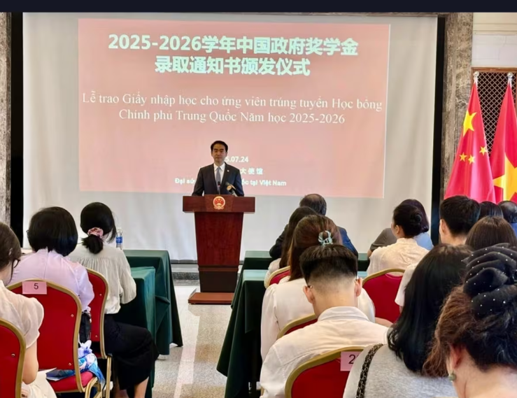 越南34名赴华留学大学生荣获2025-2026学年中国政府奖学金